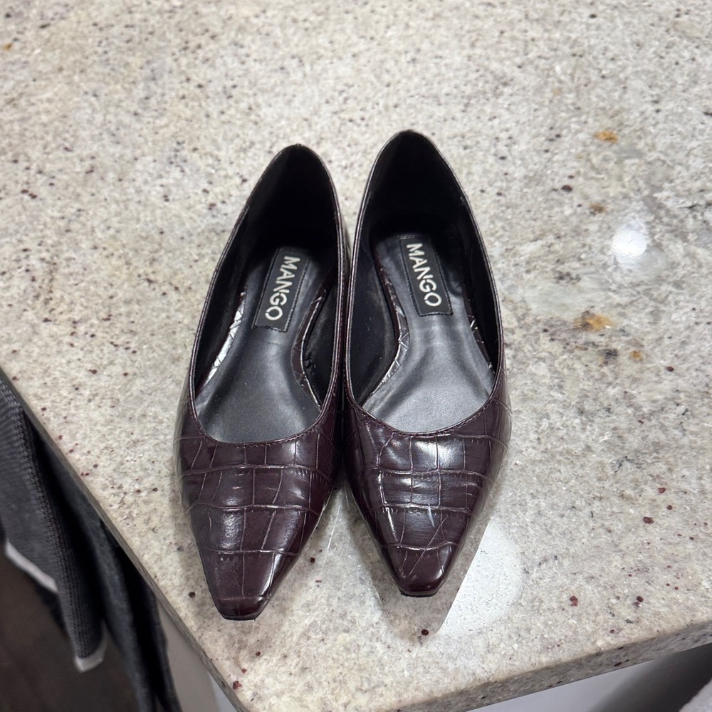 Mango Women's Burgundy Leather Flats